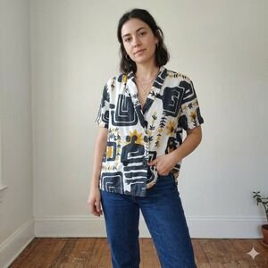 Riachuelo Incerti Top Women Medium White Graphic Double Breasted Linen Blend Art